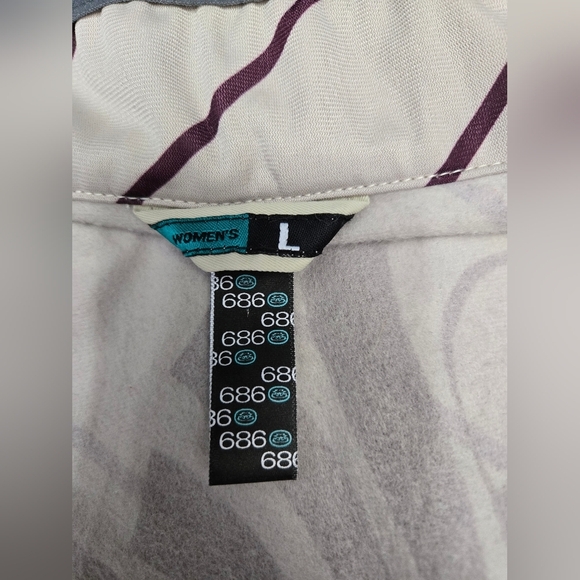 686 Smarty Cream and Maroon Striped Jacket. Size Large - Picture 10 of 14